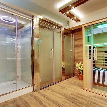 White Castle Boutique Apartment Hotel Бангалор Екстериор снимка