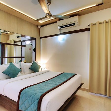 White Castle Boutique Apartment Hotel Бангалор Екстериор снимка