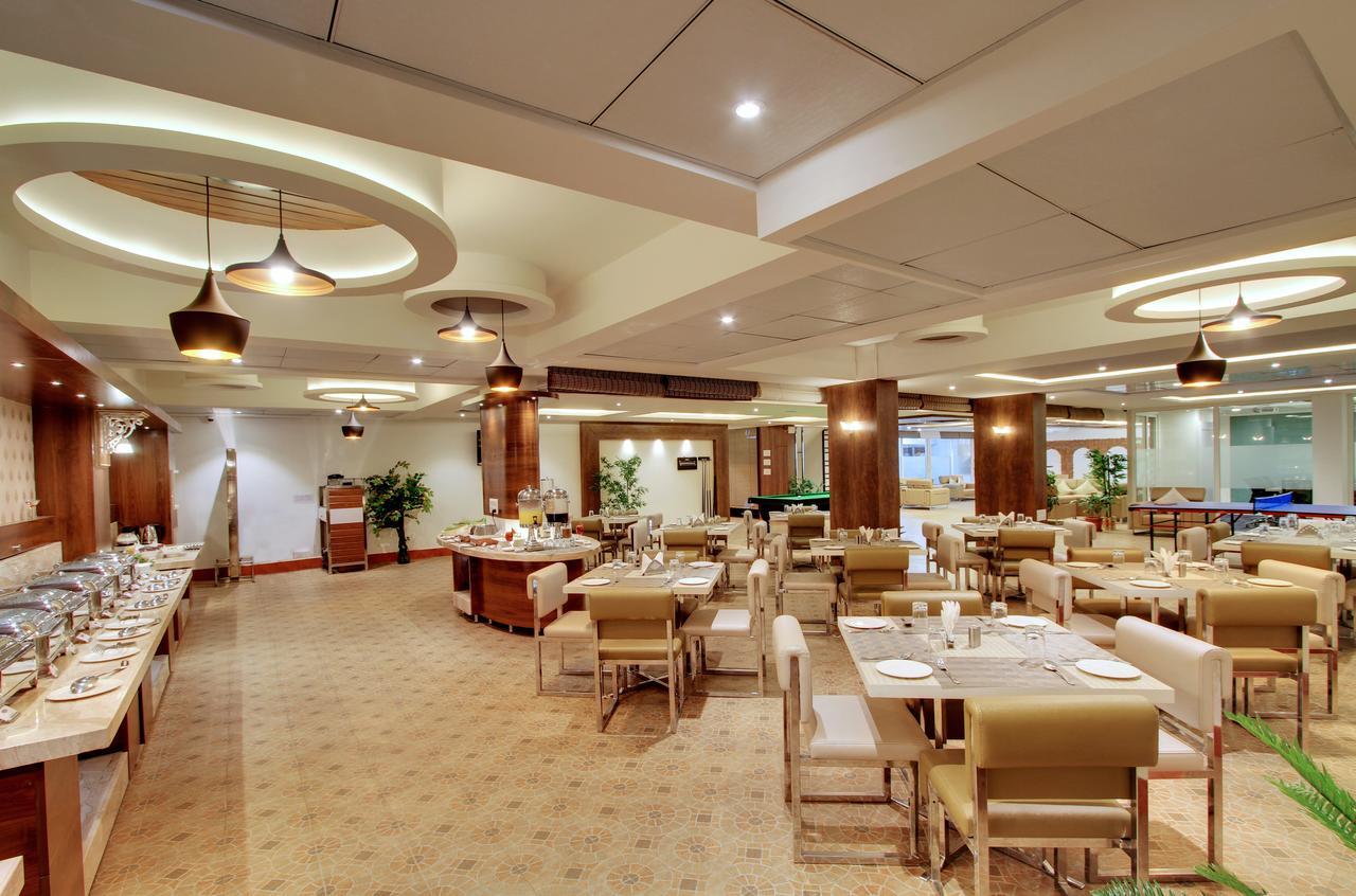 White Castle Boutique Apartment Hotel Бангалор Екстериор снимка