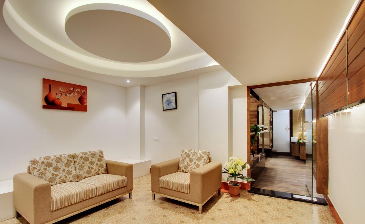 White Castle Boutique Apartment Hotel Бангалор Екстериор снимка
