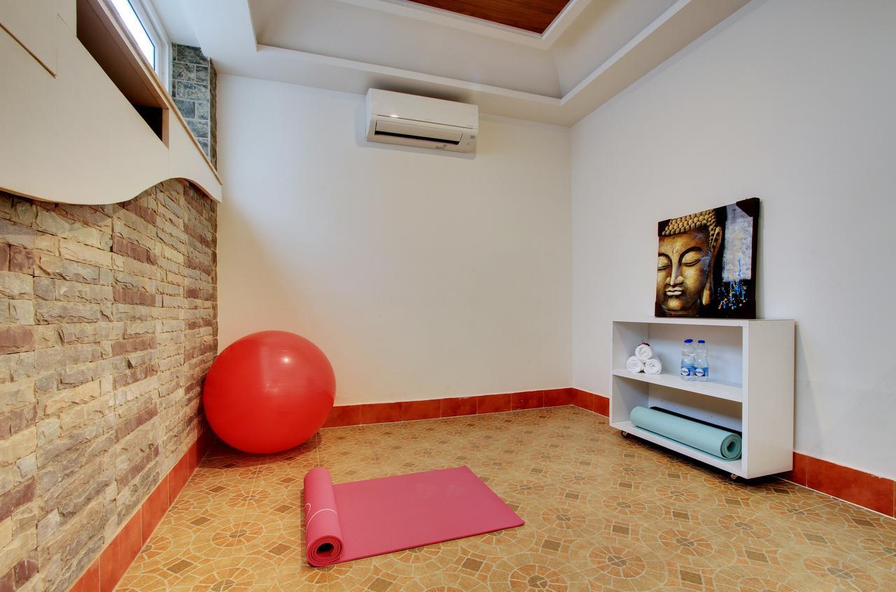 White Castle Boutique Apartment Hotel Бангалор Екстериор снимка