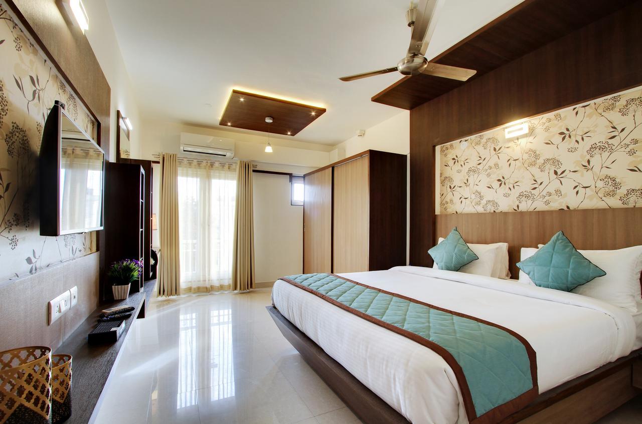 White Castle Boutique Apartment Hotel Бангалор Екстериор снимка