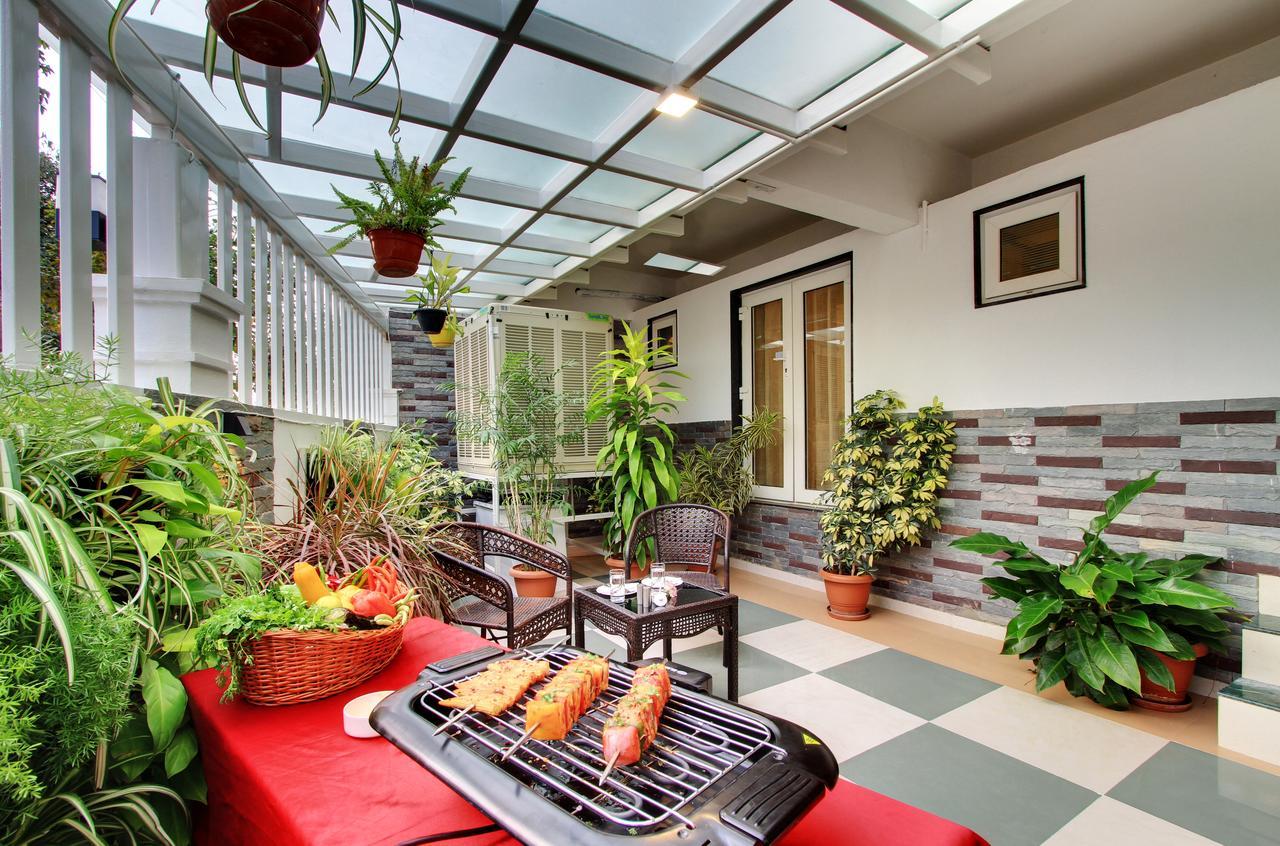 White Castle Boutique Apartment Hotel Бангалор Стая снимка
