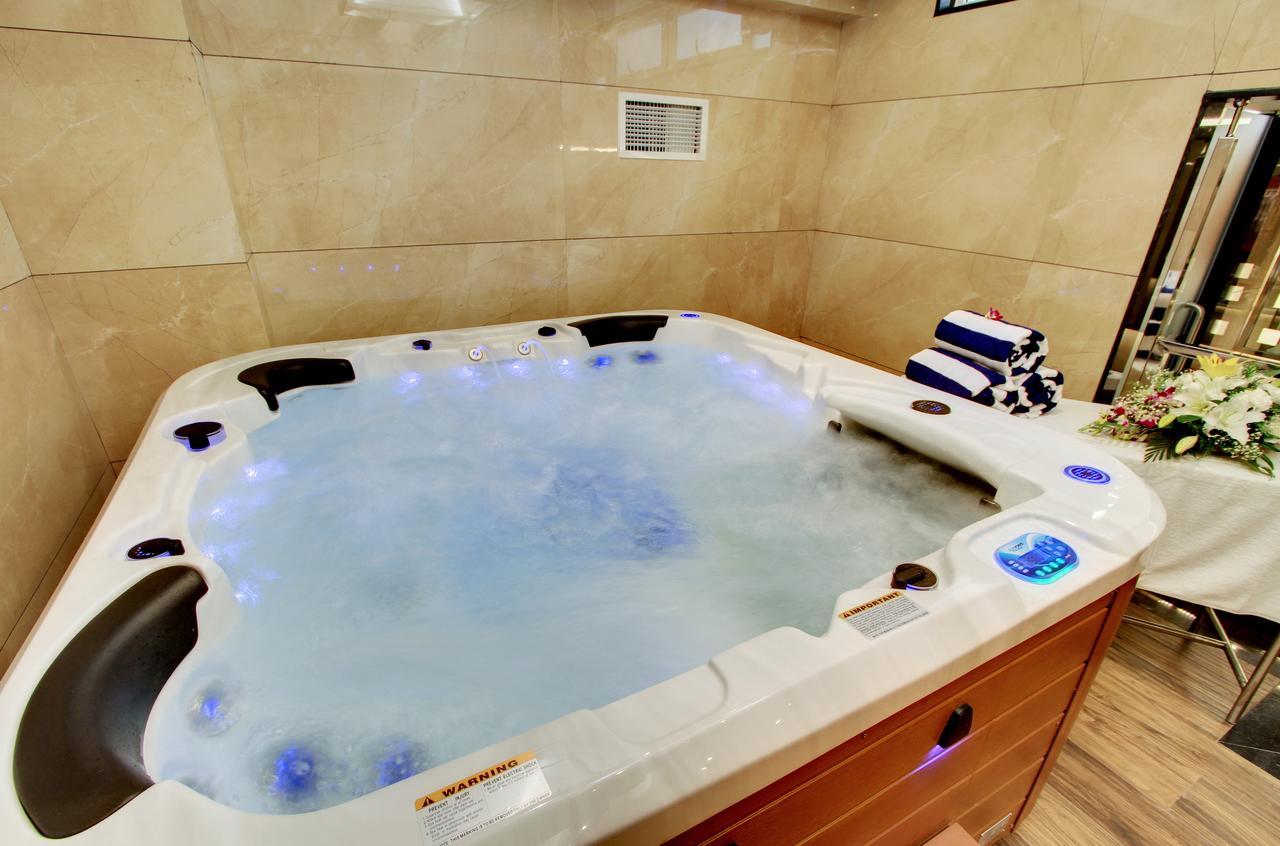 White Castle Boutique Apartment Hotel Бангалор Екстериор снимка