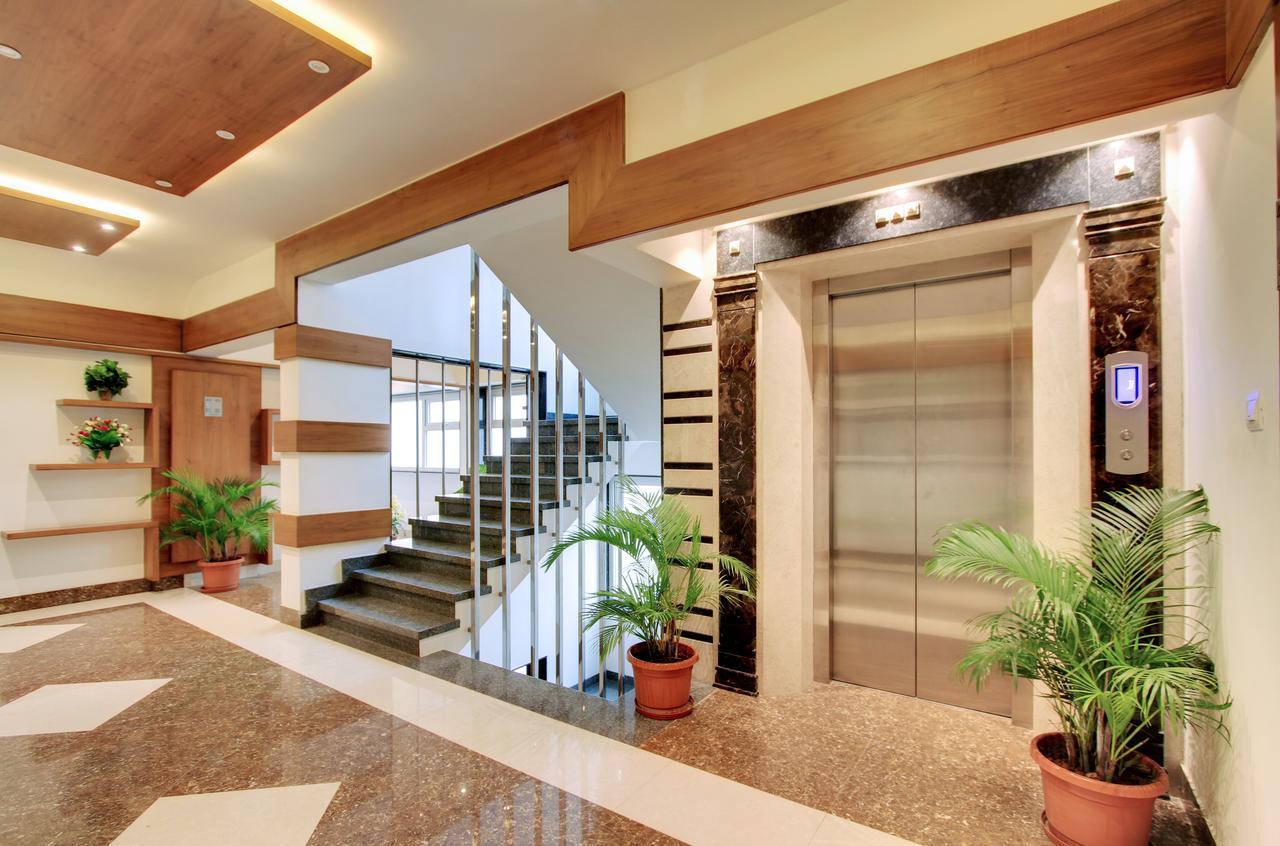 White Castle Boutique Apartment Hotel Бангалор Екстериор снимка