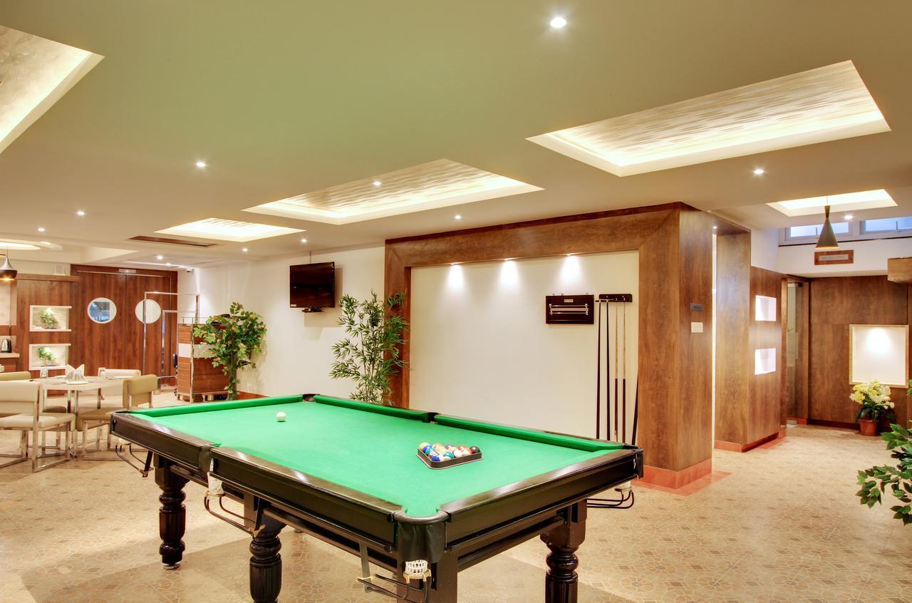 White Castle Boutique Apartment Hotel Бангалор Екстериор снимка