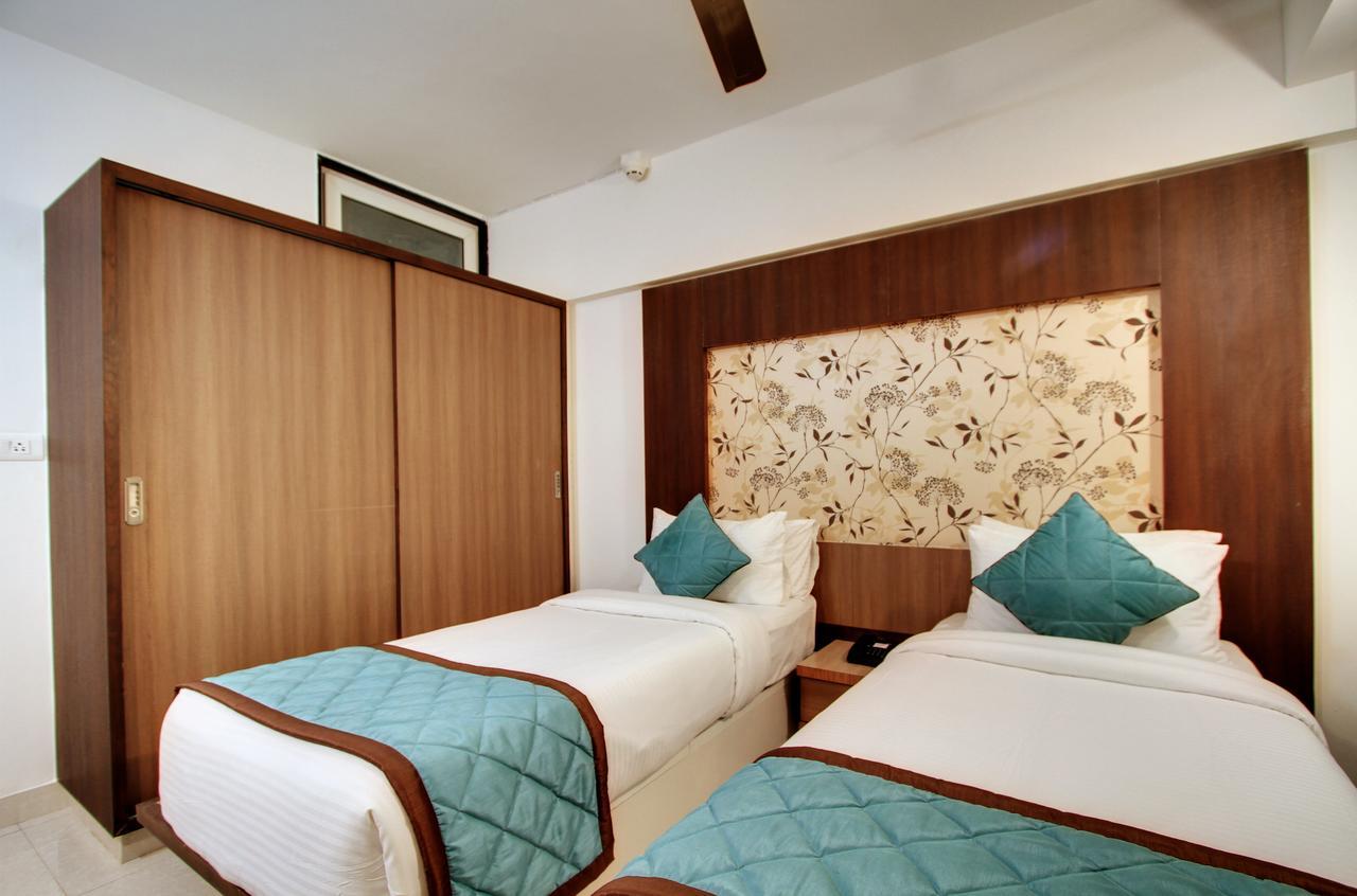 White Castle Boutique Apartment Hotel Бангалор Екстериор снимка
